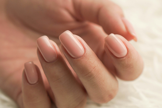 AI肌を守るマニキュアランプ誕生